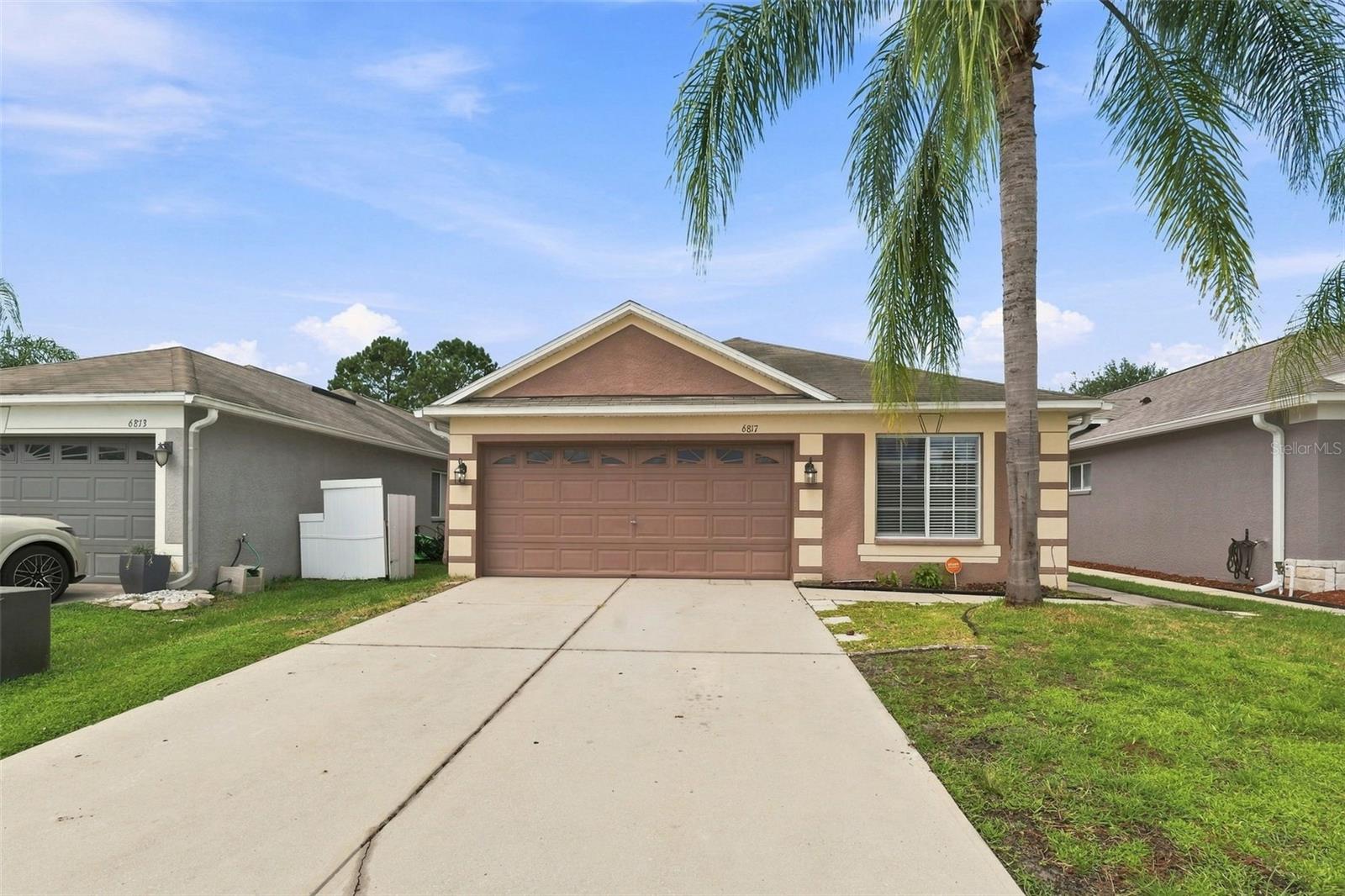6817 ARAMON CT photo 2