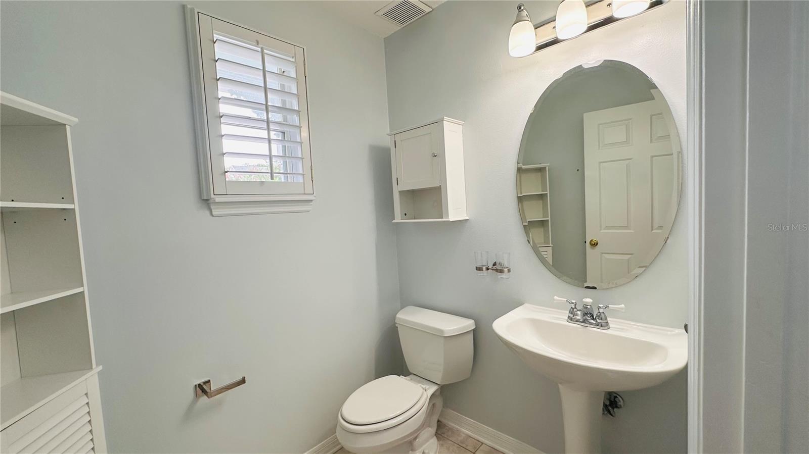 622 WISTERIA LN photo 5