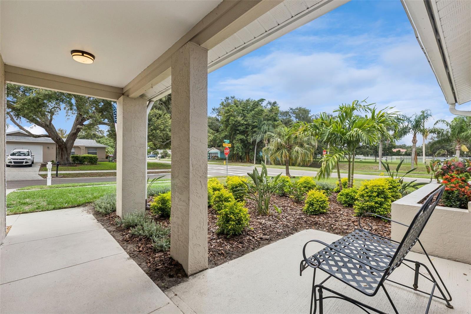 1004 VINEYARD CT photo 3