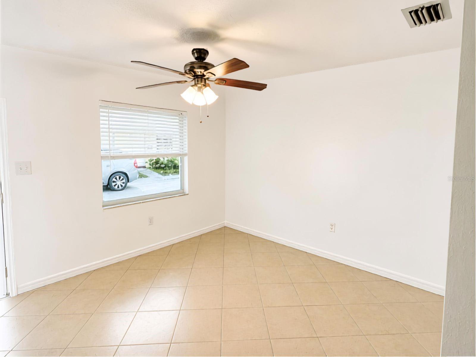 4942 ILENER ST photo 4