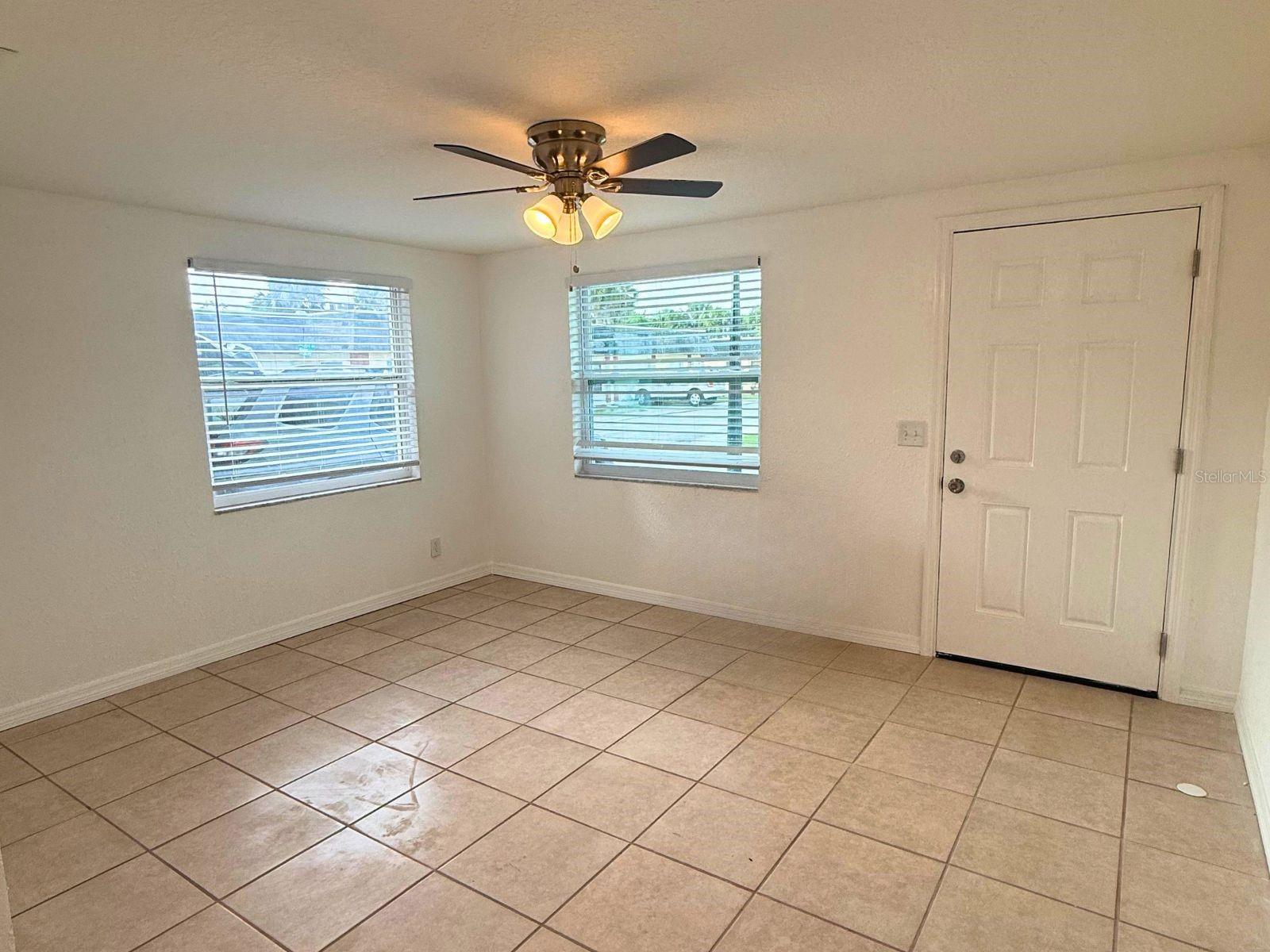 4942 ILENER ST photo 5