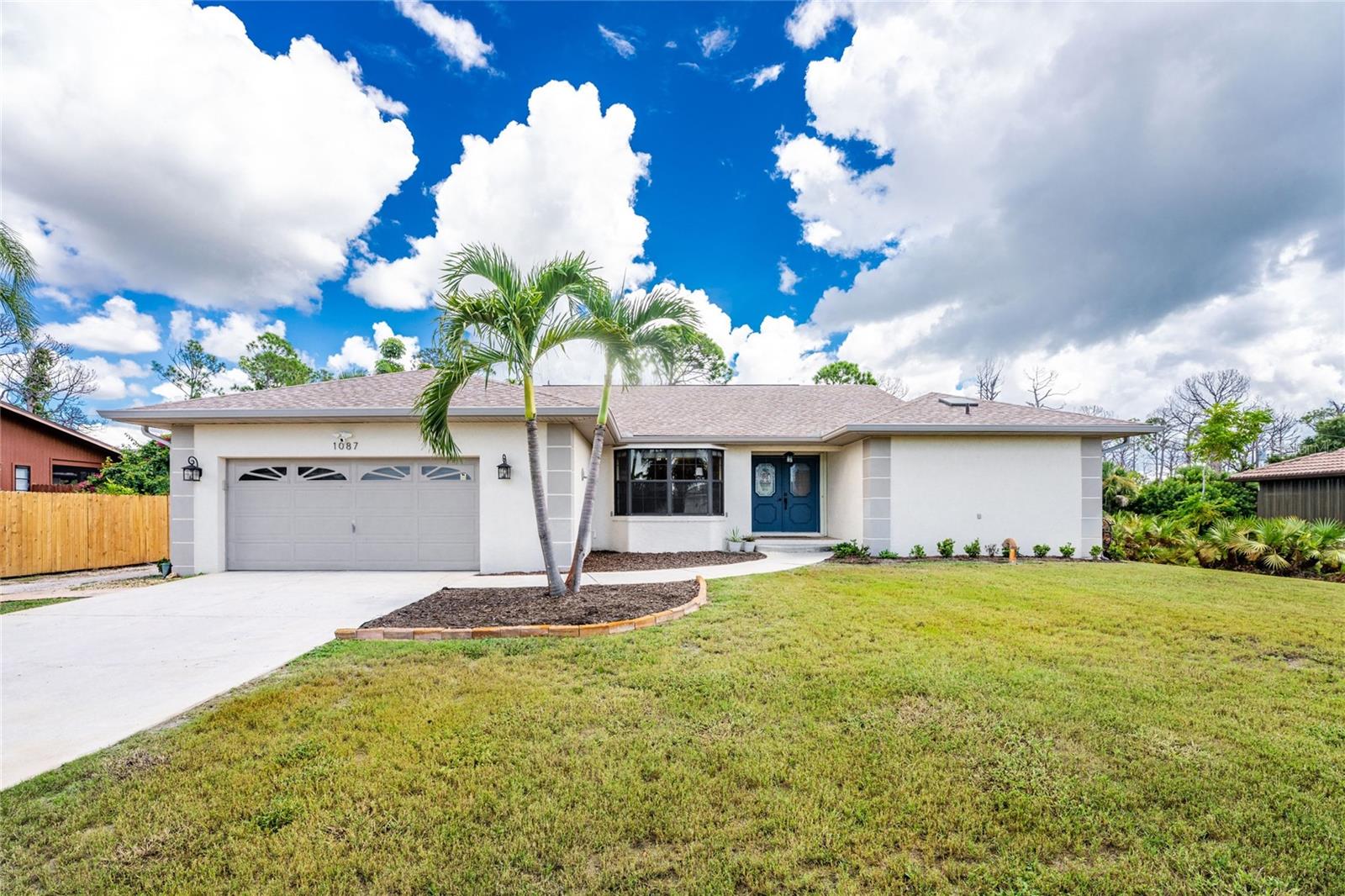 1087 BAY HARBOR DR photo 2