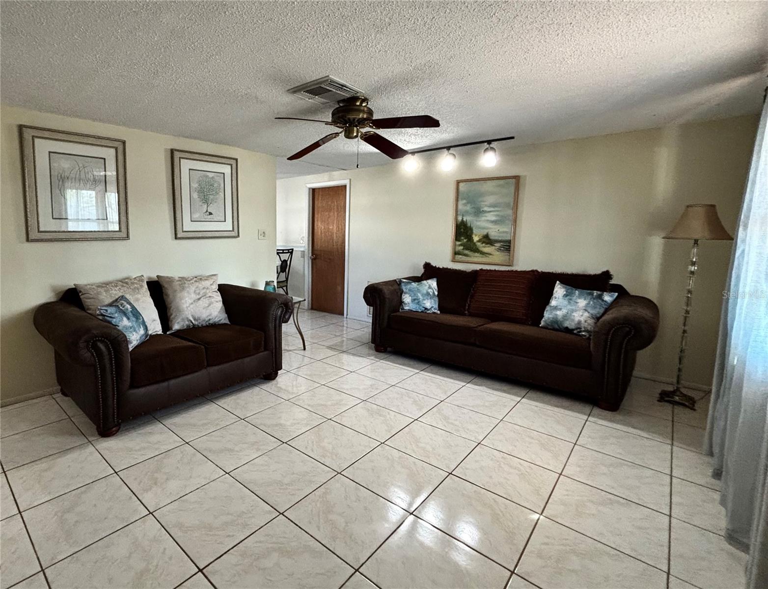 11734 PAIGE DR photo 3