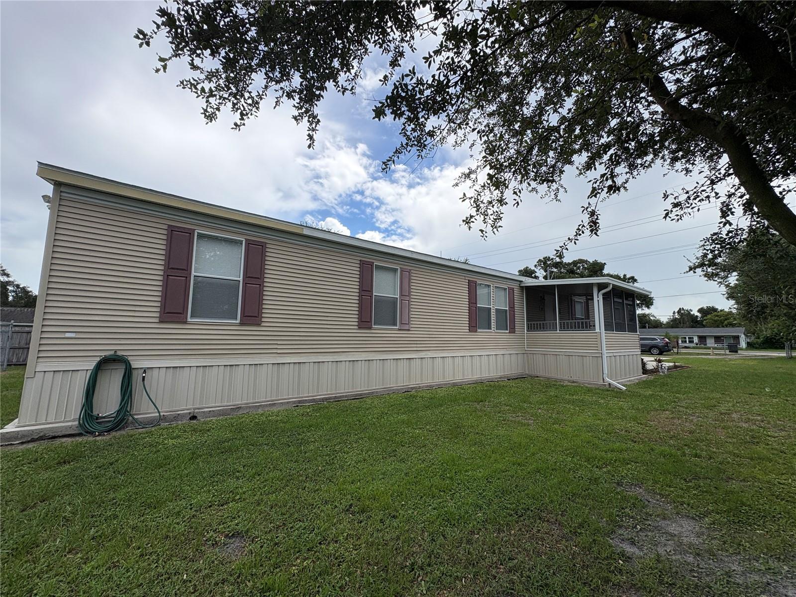 7310 RIVERVIEW DR photo 2
