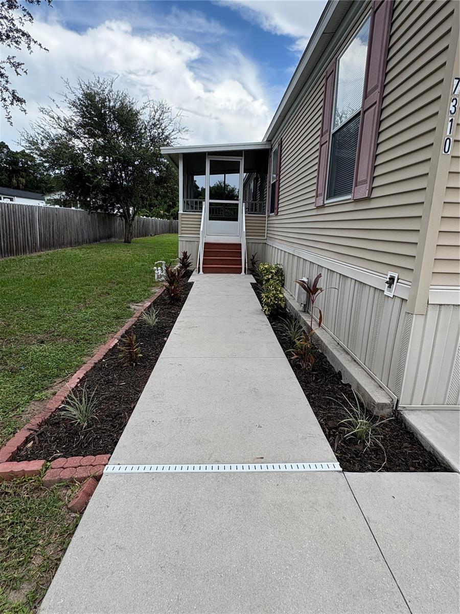 7310 RIVERVIEW DR photo 3