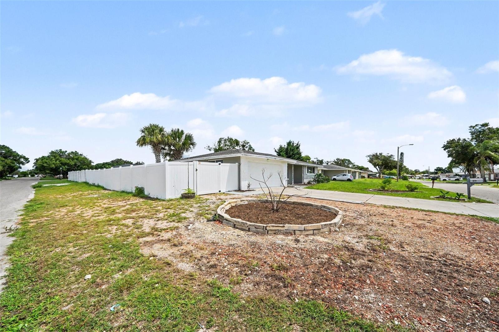 7815 MONARDA DR photo 5