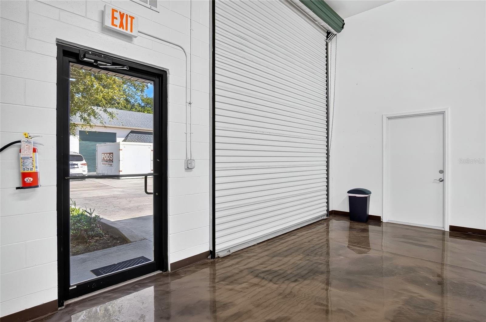 531 VIRGINIA AVE #D photo 3
