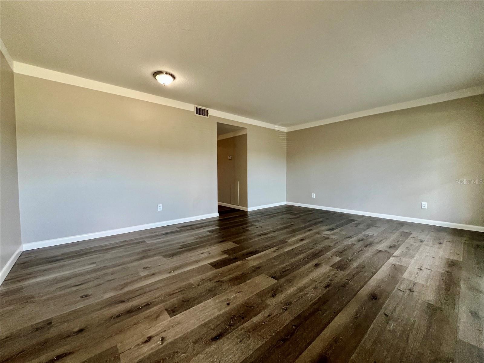 2000 WORLD PARKWAY BLVD #7 photo 5