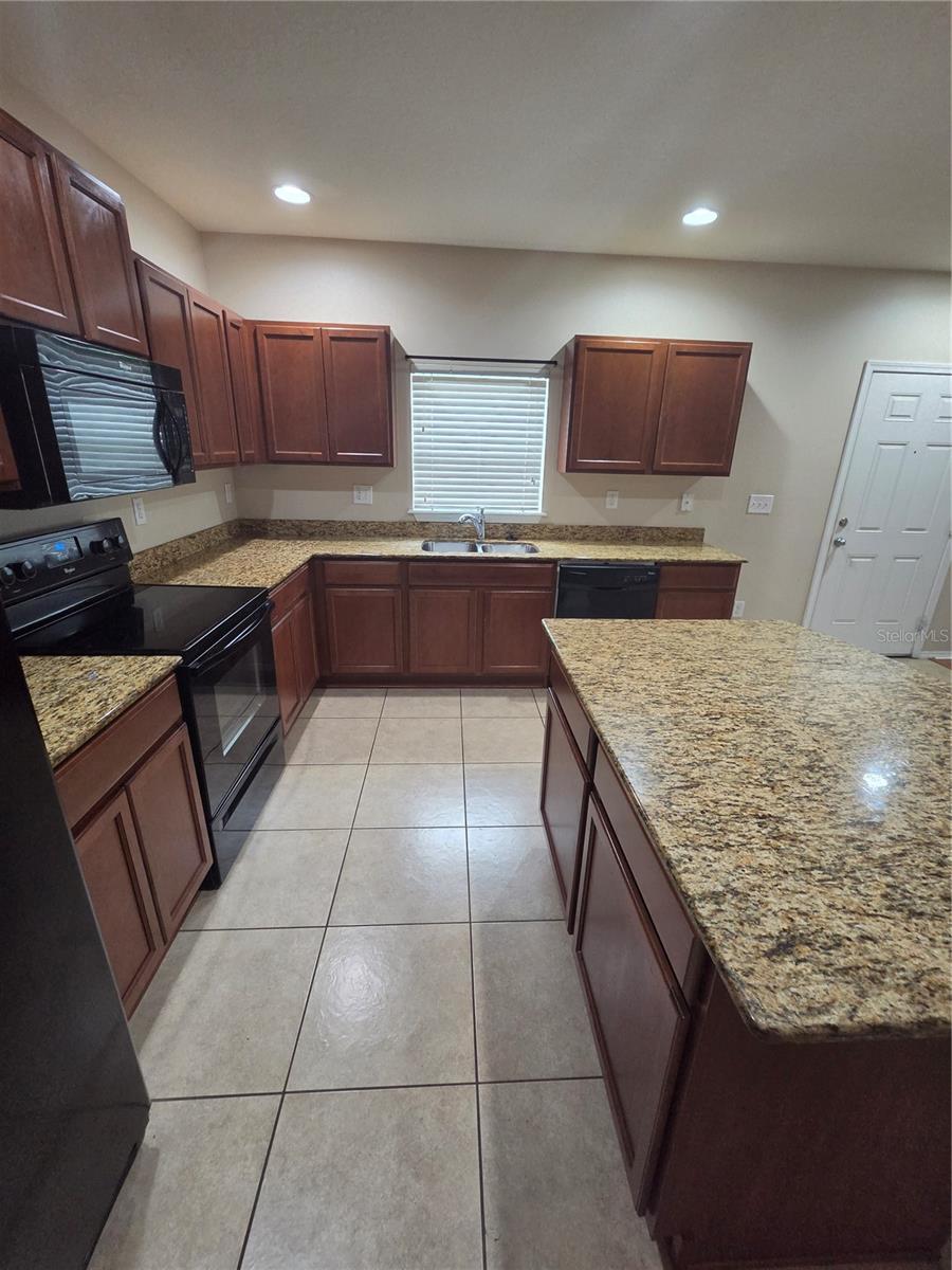 4617 SOMERSET HILL LN photo 5
